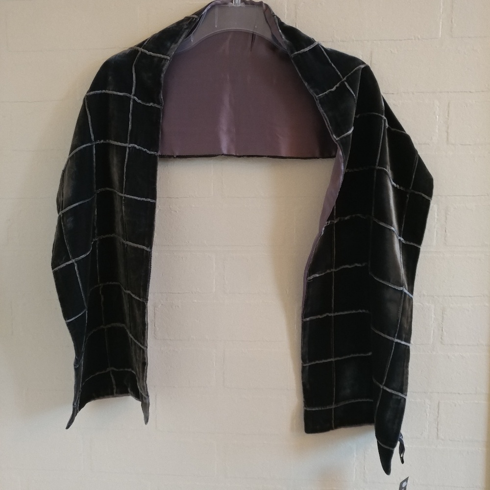 Ellen Tracy Scarf